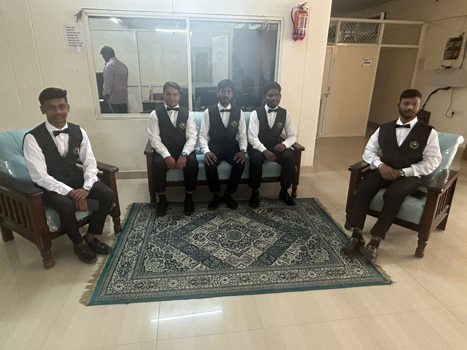 Guest Lounge Service
